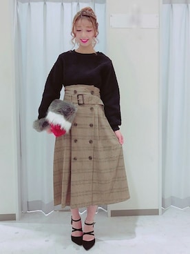 「アイテム（クラッチバッグ、グレー系）」を使った、VENCE EXCHANGE LADIES STAFFさん（レディース・160cm）の秋コーディネート