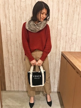 「Vネック」｜VENCE EXCHANGE LADIES STAFFさん（レディース・160cm）の冬コーディネート