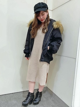 「スリット」｜「アイテム（ミリタリージャケット）」を使った、VENCE EXCHANGE LADIES STAFFさん（レディース・160cm）の冬コーディネート