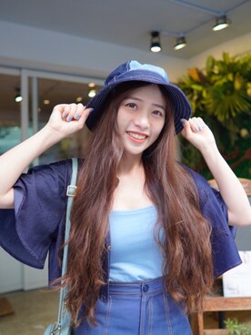 「アイテム（チューブトップ、ブルー系）」を使った、Rosyさん（レディース・158cm）の春コーディネート