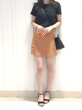 「Aラインスカート」｜「アイテム（アナログ腕時計）」を使った、hiroka さん（レディース・157cm）の秋コーディネート