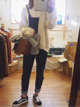 「BEAMS WOMEN（ビームス　ウィメン）のアイテム（つなぎ/オールインワン）」を使った、the roughさん（レディース・162cm）の冬コーディネート