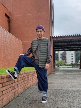 「クルーネックTシャツ」｜「アイテム（帽子）」を使った、ヨッシーさん（メンズ・168cm）の秋コーディネート