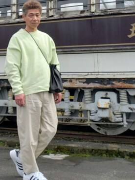 「お洒落好きな人と繋がりたい」｜「アイテム（スウェット）」を使った、ヨッシーさん（メンズ・168cm）の春コーディネート