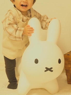 「韓国子供服のアイテム（シャツ/ブラウス、ベージュ系）」を使った、Ioriさん（キッズ・70cm）の春コーディネート