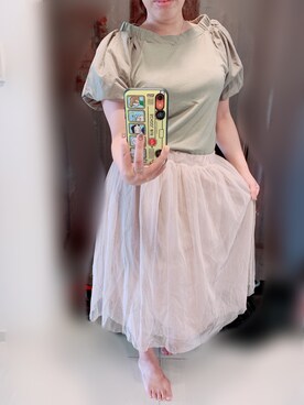 「E hyphen world gallery（イーハイフンワールドギャラリー）の・異素材オフショルダープルオーバー（Tシャツ/カットソー）」を使った、Sarahさん（レディース・160cm）の秋コーディネート