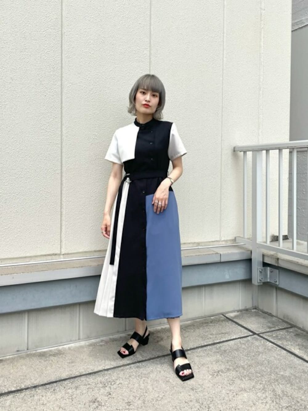 ダブルヨークシャツワンピースを使った人気ファッション