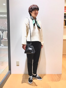 「AURALEE」｜「アイテム（財布/小物）」を使った、KISHIDAさん（レディース・161cm）の冬コーディネート