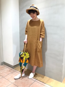 「アイテム（長傘）」を使った、KISHIDAさん（レディース・161cm）の春コーディネート