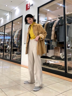 「イエローコーデ」｜「アイテム（スリッポン）」を使った、KISHIDAさん（レディース・161cm）の冬コーディネート