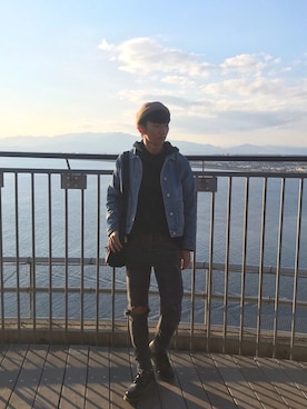 「H&M（エイチ・アンド・エム）のアイテム（その他トップス）」を使った、林睿哲さん（メンズ・169cm）の春コーディネート