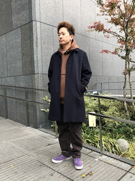 「グラミチ」｜「アイテム（ステンカラーコート）」を使った、ジャーナルスタンダード メンズさん（メンズ・173cm）の冬コーディネート