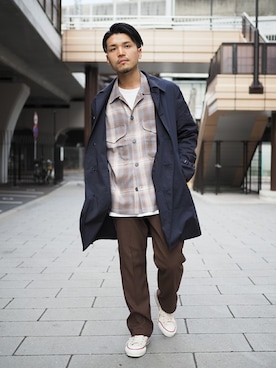 「JOURNAL STANDARD（ジャーナルスタンダード）のアイテム（ステンカラーコート）」を使った、ジャーナルスタンダード メンズさん（メンズ・173cm）の春コーディネート