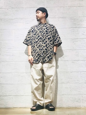 「Danner（ダナー）のアイテム（サンダル）」を使った、ジャーナルスタンダード メンズさん（メンズ・170cm）の夏コーディネート