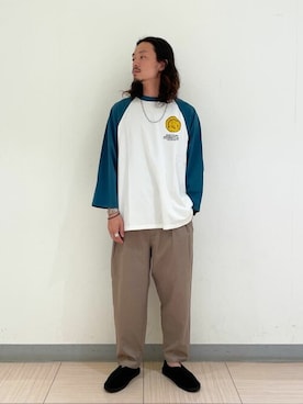 「suicoke（スイコック）のアイテム（スリッポン）」を使った、ジャーナルスタンダード メンズさん（メンズ・174cm）の秋コーディネート