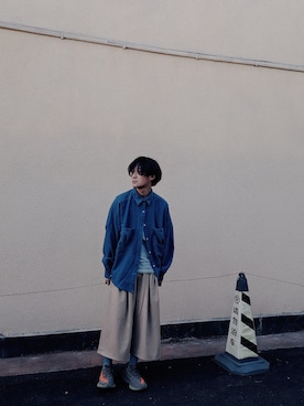 「Yeezy（イージー）のアイテム（その他シューズ）」を使った、西旻さん（メンズ・164cm）の秋コーディネート