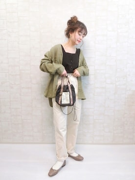 「コラボパンツ🙌のアイテム（パンツ）」を使った、chicchimoさん（レディース・152cm）の春コーディネート