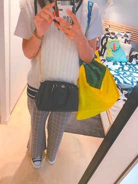 「アイテム（スマホグッズ、ホワイト系）」を使った、nachiさん（レディース・165cm）の秋コーディネート