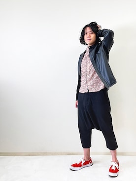 「EDIFICE（エディフィス）のアイテム（ライダースジャケット）」を使った、柄シャツのサトシ🌻さん（メンズ・169cm）の春コーディネート