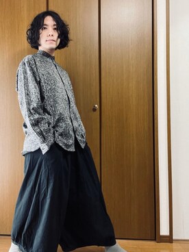 柄シャツのサトシ🌻さん（メンズ・169cm）の春コーディネート