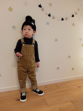 「GLOBAL WORK（グローバルワーク）のアイテム（オールインワン・サロペット）」を使った、E美さん（キッズ・100cm）の冬コーディネート