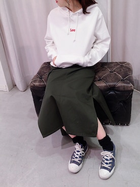 「Lee（リー）のアイテム（スカート）」を使った、Honamiさん（レディース・159cm）の冬コーディネート