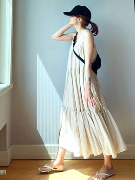 「Ray BEAMS（レイビームス）のGRACEFULLY / タイト バングル（バングル/リストバンド）」を使った、ＬＵＭＩＥさん（レディース・163cm）の春コーディネート