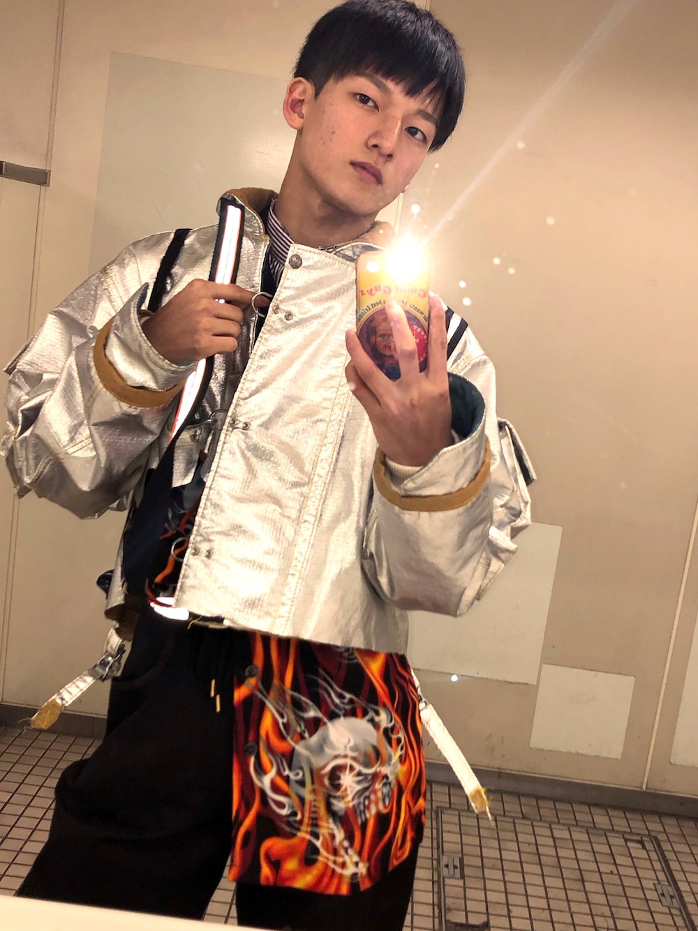 「シンプルコーデ、古着コーデ、outfit、FIREMAN JACKET、レイヤードstyle、休日コーデ、古着MIX、高校生、フォローミー、春」｜「TOMMY HILFIGERのコットン キャンディー ストライプ シャツ（シャツ/ブラウス、パープル系）」を使った、シマリスさん（メンズ・50cm）の冬コーディネートの1枚目の写真