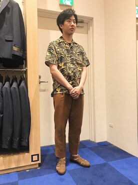 TRANS CONTINENTS　越谷レイクタウン店｜Akito M使用「TOMORROWLAND（リーフパターン ハーフスリーブオープンカラーシャツ）」的時尚穿搭