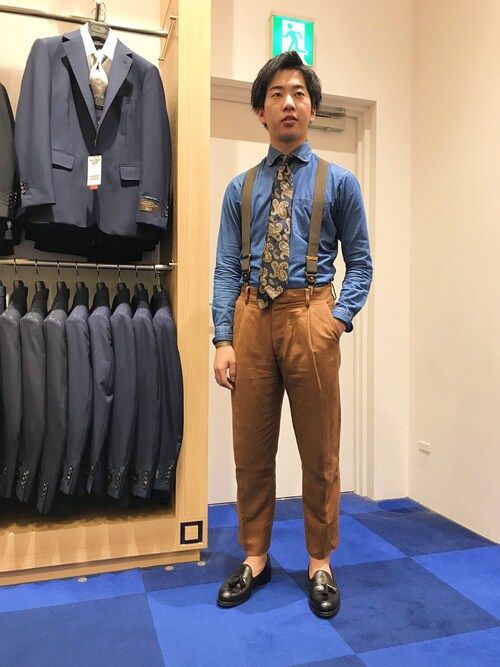Akito M使用「TRANS CONTINENTS（インディゴビンテージシャツ）」的時尚穿搭