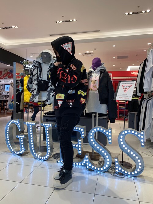 Kana Royal Flash 名古屋 Guessのパーカーを使ったコーディネート Wear