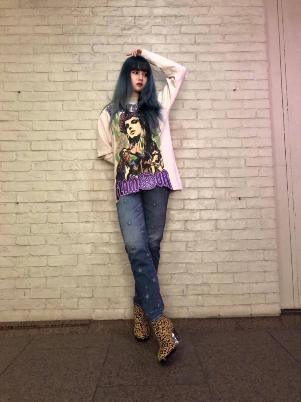 「HYSTERIC GLAMOURのCLEAR HEEL ブーツ（ブーツ、ベージュ系）」を使った、tanniさん（レディース・161cm）の冬コーディネートの1枚目の写真