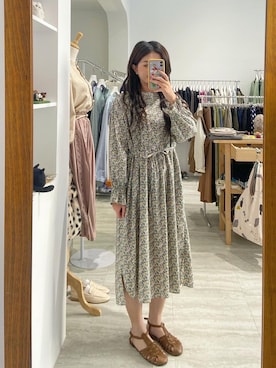 「POU DOU DOU（プードゥドゥ）のアイテム（シャツワンピース）」を使った、潔西卡さん（レディース・158cm）の冬コーディネート