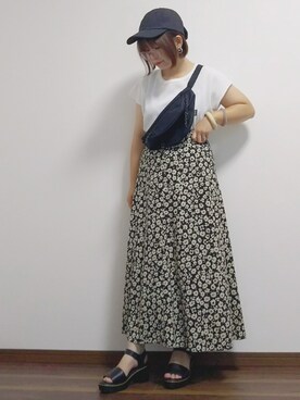 「LEPSIM（レプシィム）の2P ウッドバングル　837799（バングル/リストバンド）」を使った、yakkoさん（レディース・152cm）の夏コーディネート