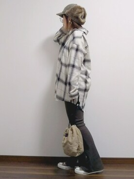 「CIAOPANIC TYPY（チャオパニックティピー）のアイテム（イヤリング）」を使った、yakkoさん（レディース・152cm）の秋コーディネート