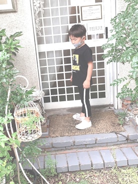 「XLARGE（エクストララージ）のアイテム（Tシャツ/カットソー、ブラック系）」を使った、⸜(  ⌓̈ )⸝tmさん（キッズ・120cm）の秋コーディネート