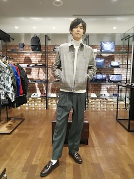 「FRED PERRY（フレッドペリー）のアイテム（シューズ）」を使った、YUUMAさん（メンズ・184cm）の秋コーディネート