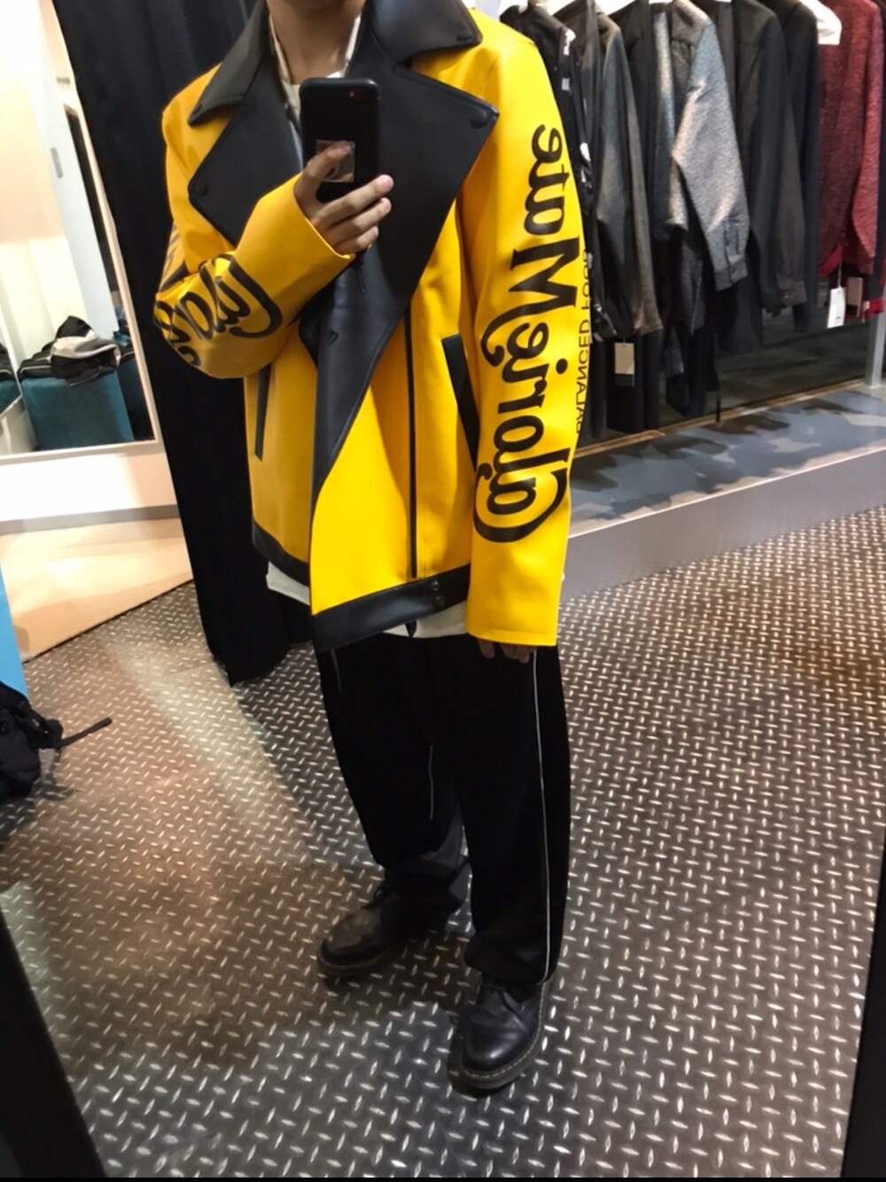 「ライダース」｜「MUZEのアイテム（パンツ、ブラック系）」を使った、セニョールさん（メンズ・172cm）の秋コーディネートの1枚目の写真