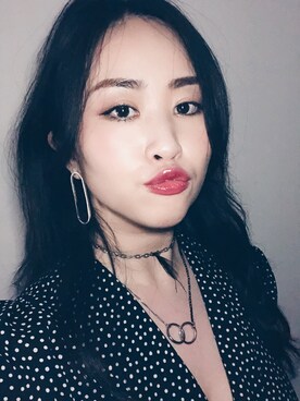 「COS（コス）のアイテム（アクセサリー）」を使った、Christine正さん（レディース・164cm）の秋コーディネート