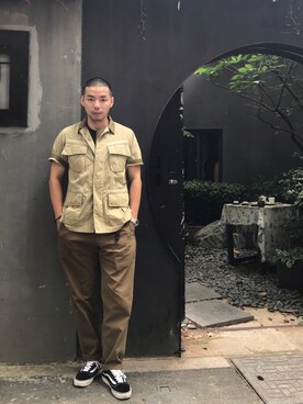 「initial（イニシャル）のアイテム（トップス）」を使った、B哥さん（メンズ・180cm）の夏コーディネート