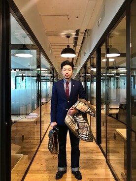 「initial（イニシャル）のアイテム（フォーマルスーツ/小物）」を使った、B哥さん（メンズ・180cm）の冬コーディネート