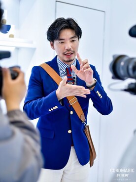「initial（イニシャル）のアイテム（テーラードジャケット）」を使った、B哥さん（メンズ・180cm）の春コーディネート