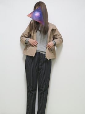 「オフィス」｜「アイテム（マウンテンパーカー）」を使った、ぺりぺりさん（レディース・162cm）の春コーディネート