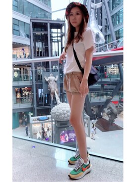 「アイテム（メッセンジャーバッグ、ブルー系）」を使った、虚拟人物_Eさん（レディース・166cm）の夏コーディネート