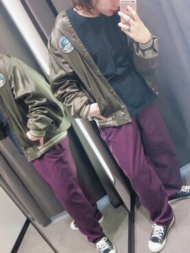 「GU（ジーユー）のアイテム（Tシャツ/カットソー、ホワイト系）」を使った、もも  🍑さん（レディース）の冬コーディネート