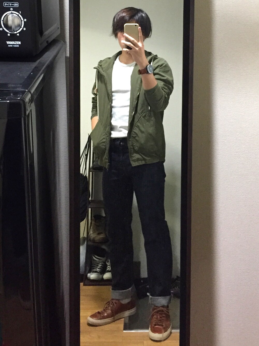 「男の子、ジップパーカ、ROSE BUD、Tシャツ、HOLLYWOOD RANCH MARKET、デニムパンツ、denim、白ソックス、革靴、BUTTERO」｜「Denimeの【MadeInJapan】NEW 505 type -OneWash-（デニムパンツ、ブルー系）」を使った、モナカ王さん（メンズ・165cm）の春コーディネートの1枚目の写真