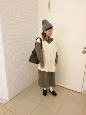 「Samansa Mos2 blue（サマンサモスモスブルー）のアイテム（モカシン/デッキシューズ）」を使った、やましたりなさん（レディース・154cm）の秋コーディネート