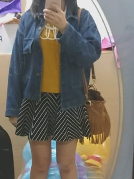 「5（ファイブ）のアイテム（スカート）」を使った、吳羚鏵さん（レディース・159cm）の冬コーディネート