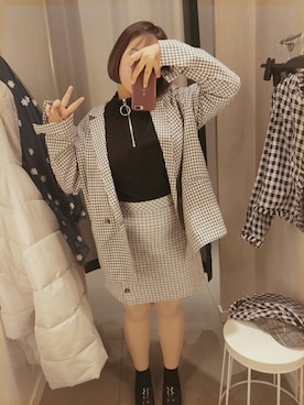 「H&M（エイチ・アンド・エム）のアイテム（セットアップ）」を使った、是婧莹哒biubiuさん（レディース・160cm）の冬コーディネート