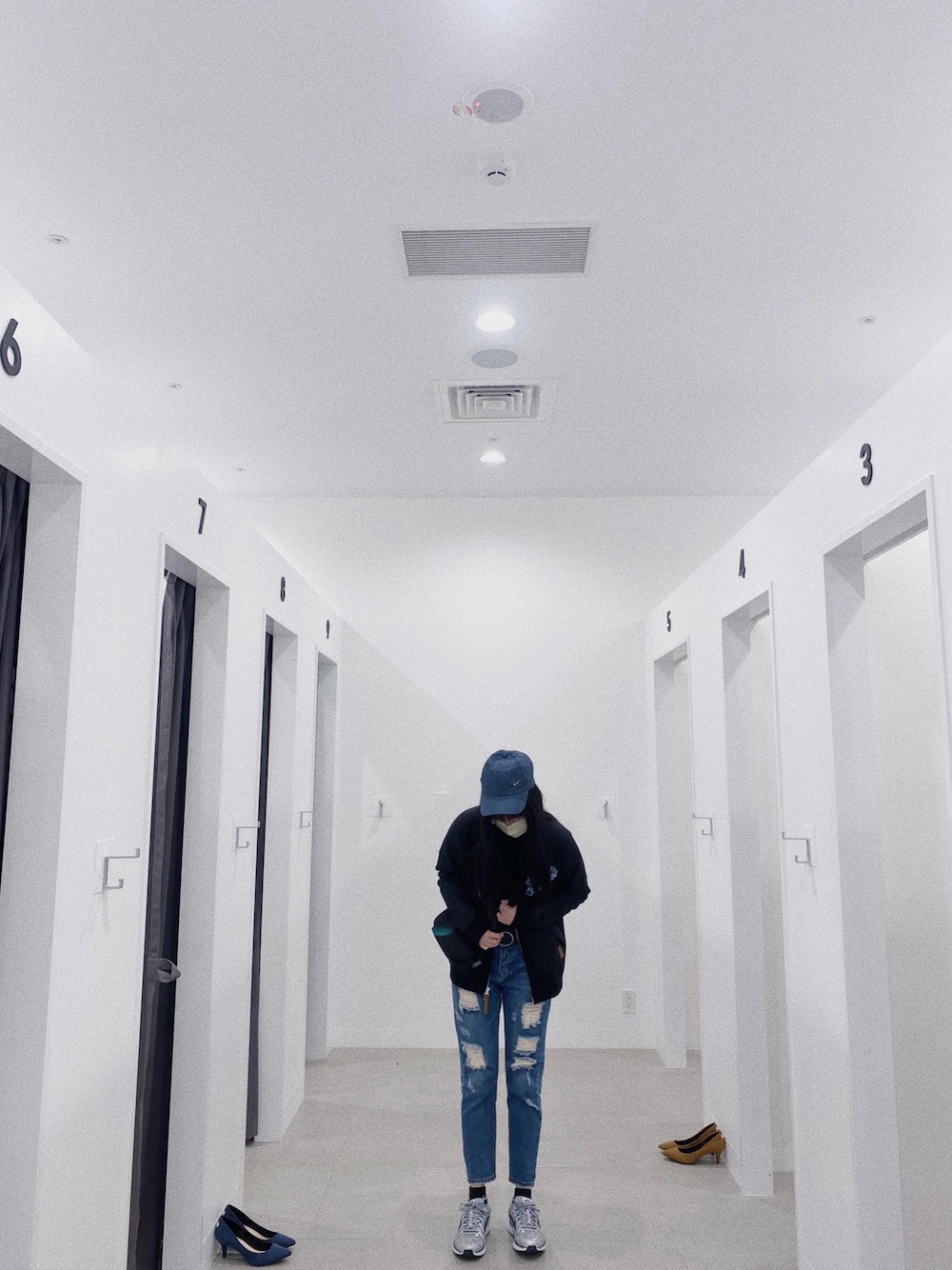 「nikep6000、ootd、休閒、基礎款」｜「NIKEのアイテム（キャップ、ブルー系）」を使った、zhaoan7さん（レディース・166cm）の秋コーディネートの1枚目の写真